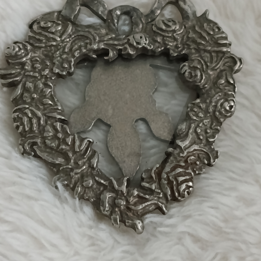 Elegant Pewter  Floral Key Chain Picture Frame